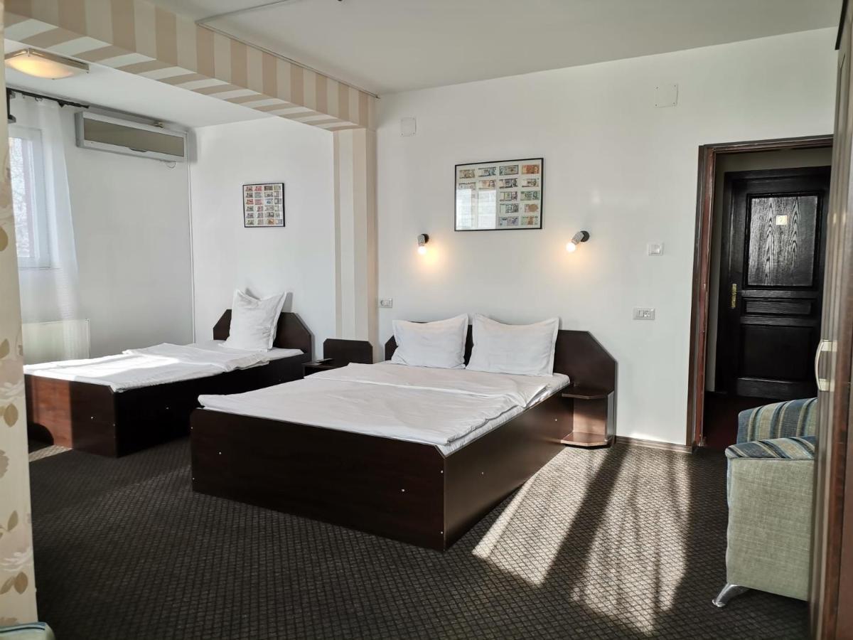 Motel Davios Targu Jiu Bagian luar foto