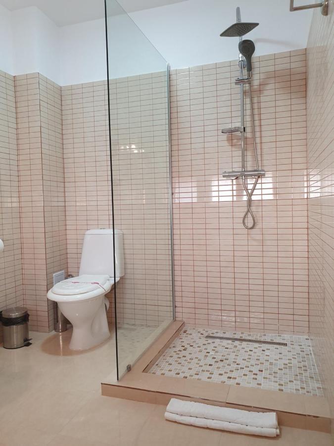 Motel Davios Targu Jiu Bagian luar foto