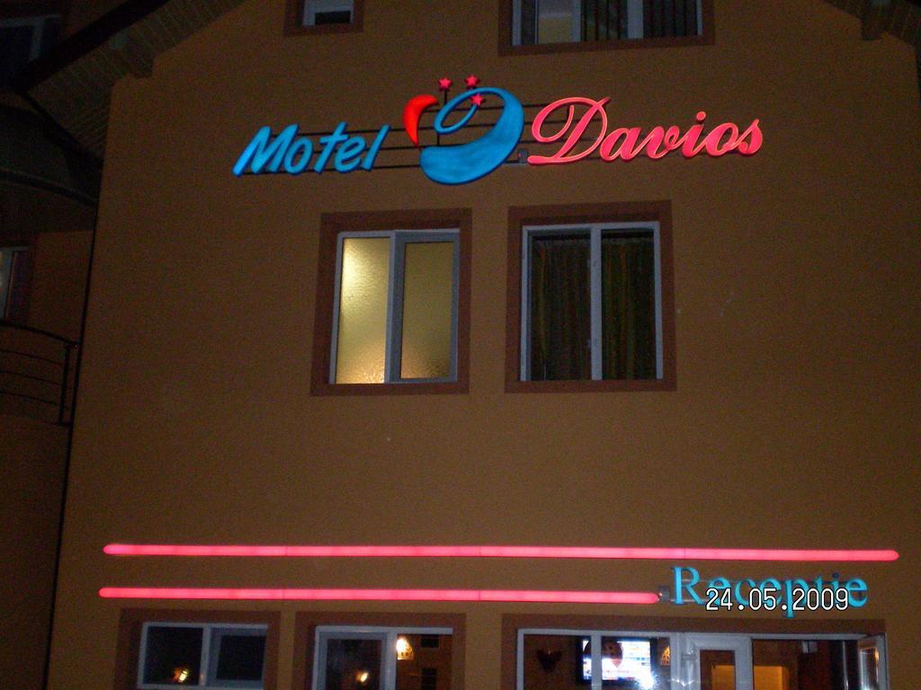 Motel Davios Targu Jiu Bagian luar foto