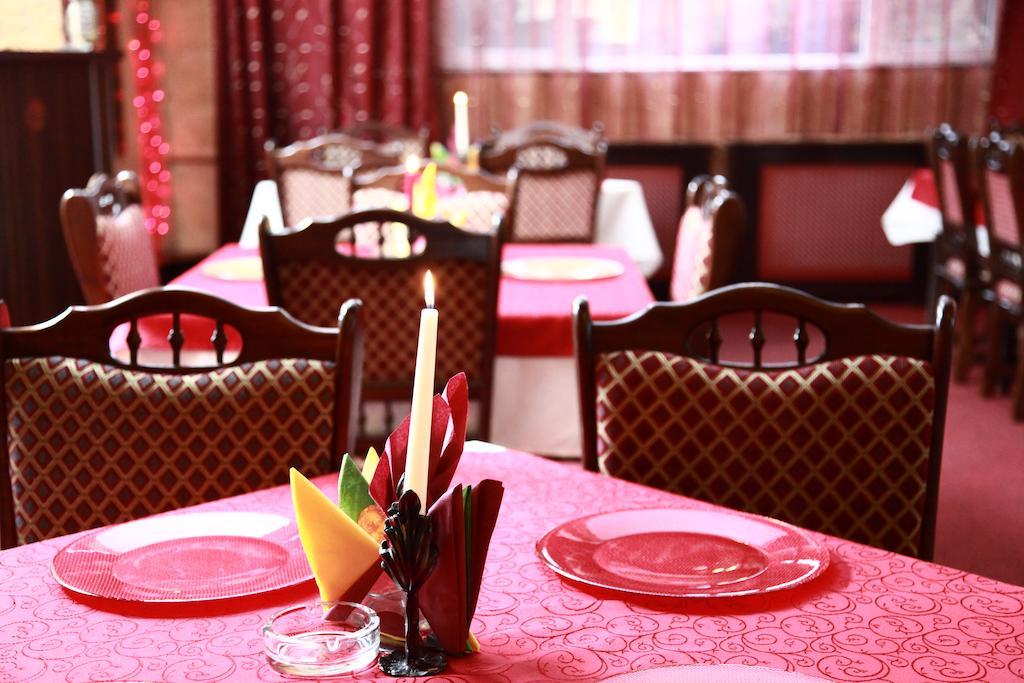 Motel Davios Targu Jiu Bagian luar foto